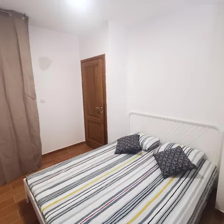 Lesic Tribunj Apartment *