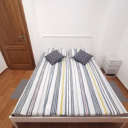 Apartment Lesic Tribunj Tribunj (Sibenik-Knin)